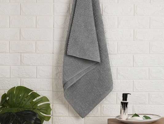 Genesis 100% cotton bath towel By Spaces